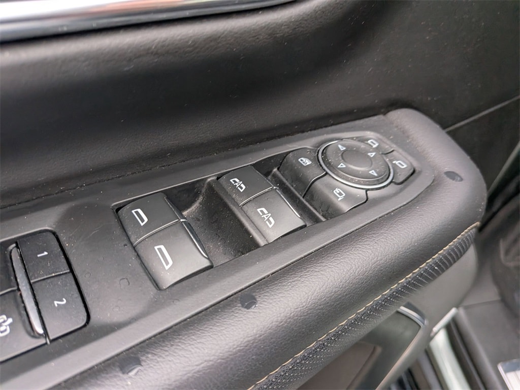 Thumbnail: 2023 Chevrolet Tahoe - 13