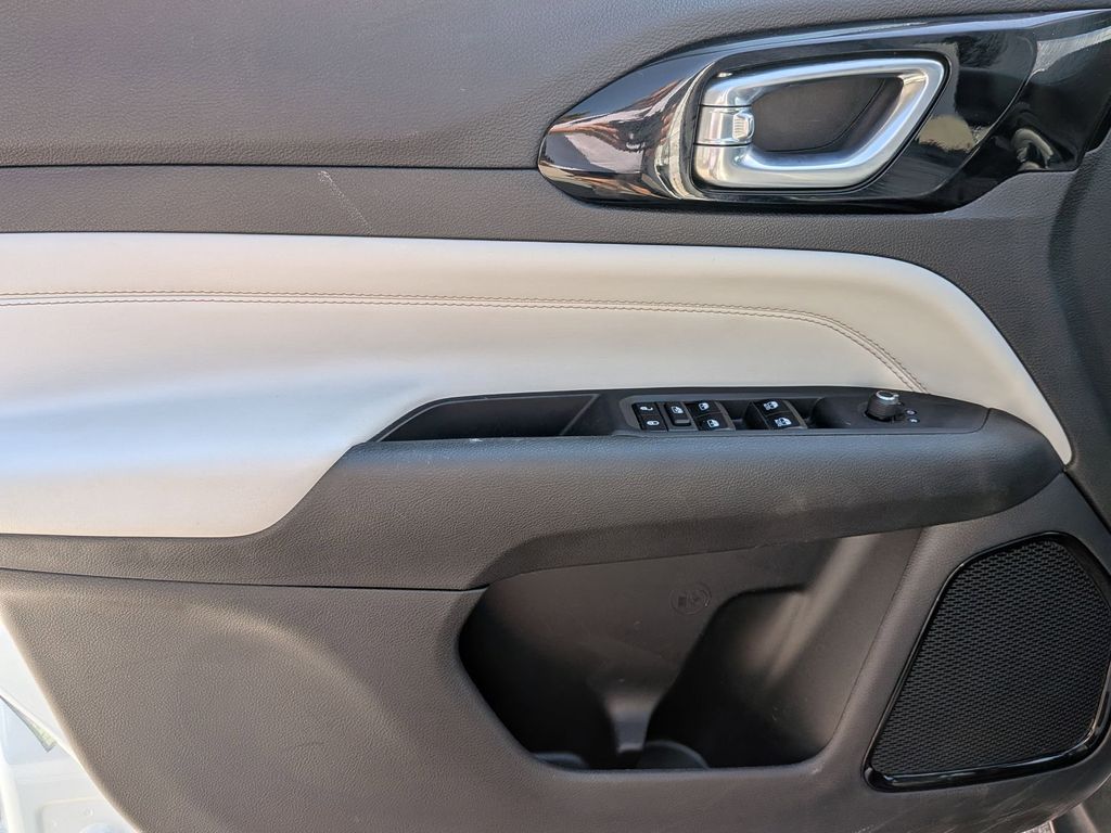 Thumbnail: 2025 Jeep Compass - 11