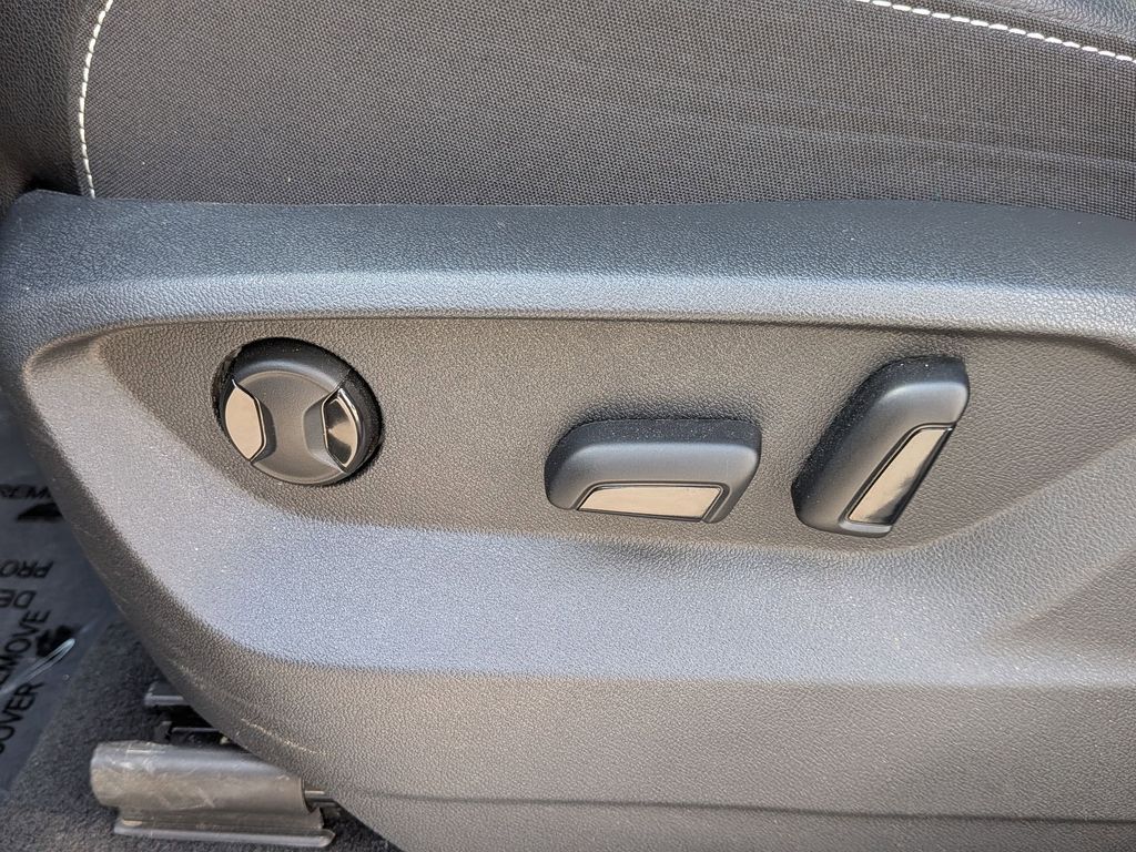 Thumbnail: 2025 Volkswagen Atlas - 11