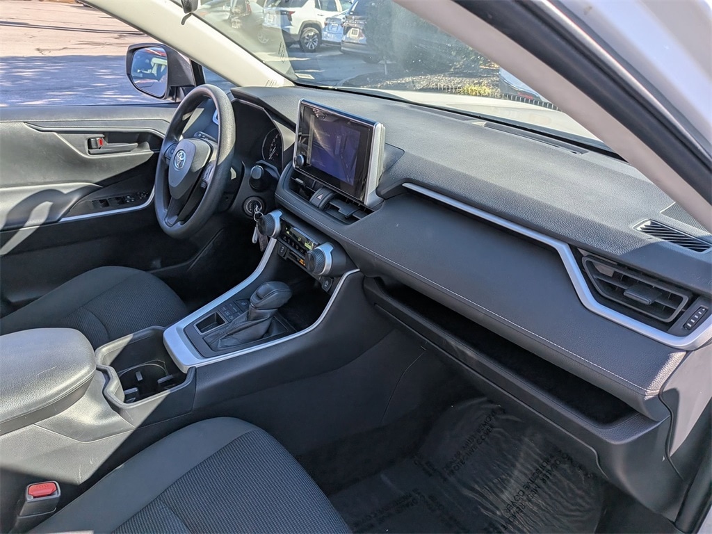 Thumbnail: 2024 Toyota RAV4 - 30