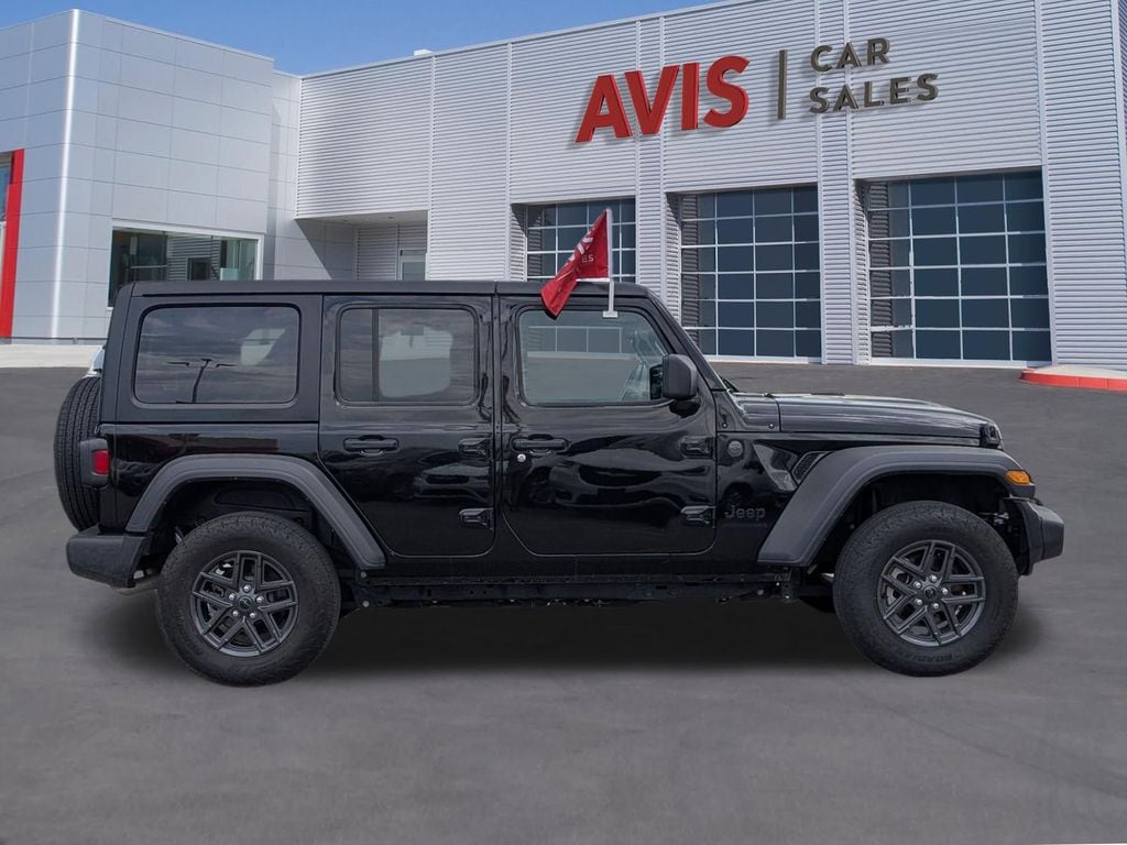 Thumbnail: 2025 Jeep Wrangler - 5