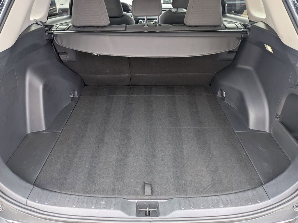 Thumbnail: 2025 Toyota RAV4 - 22