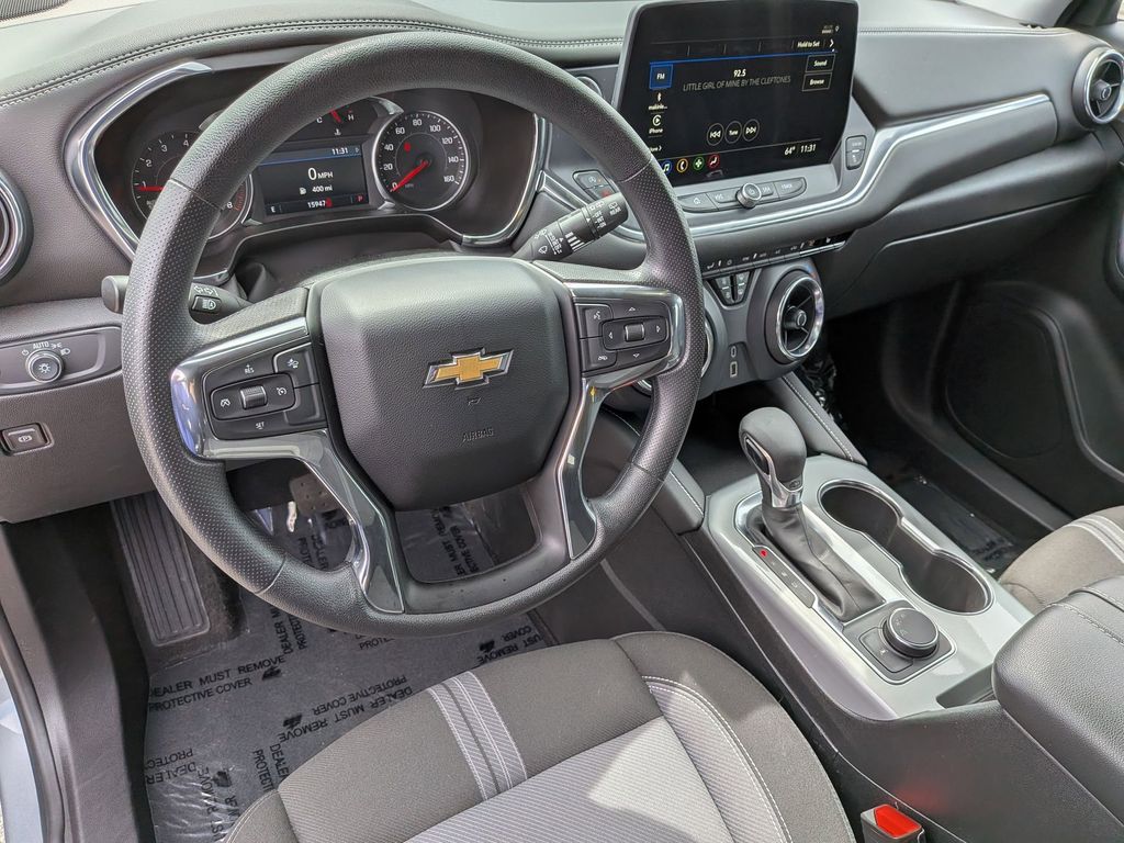 Thumbnail: 2025 Chevrolet Blazer - 15