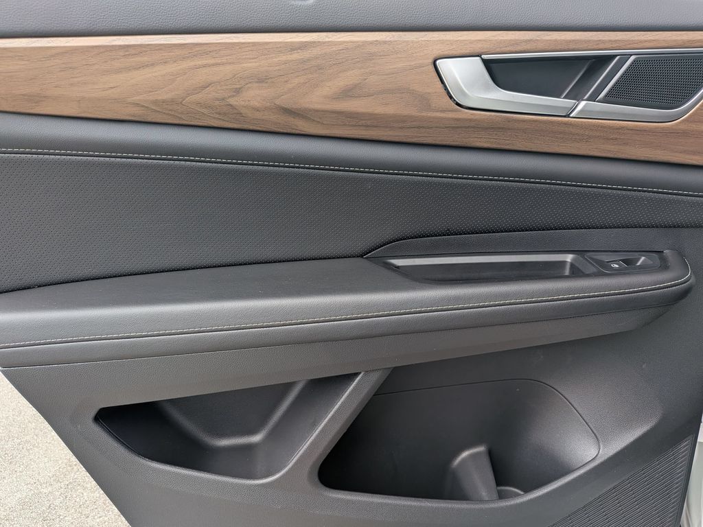Thumbnail: 2025 Volkswagen Atlas - 21