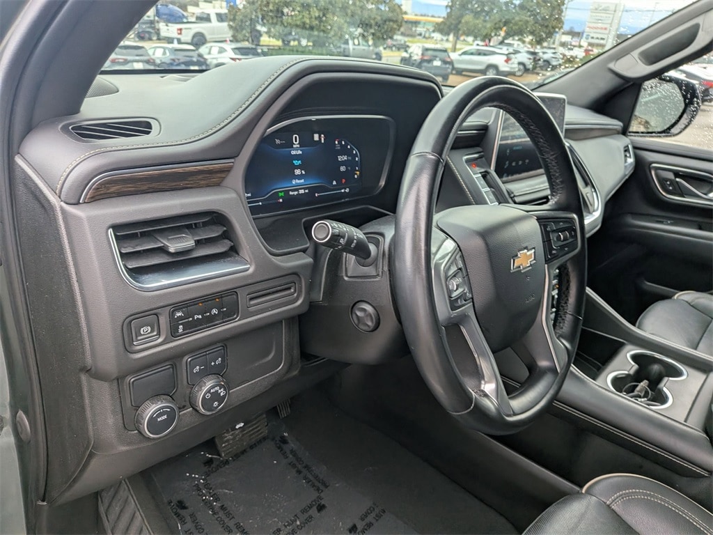 Thumbnail: 2023 Chevrolet Tahoe - 15