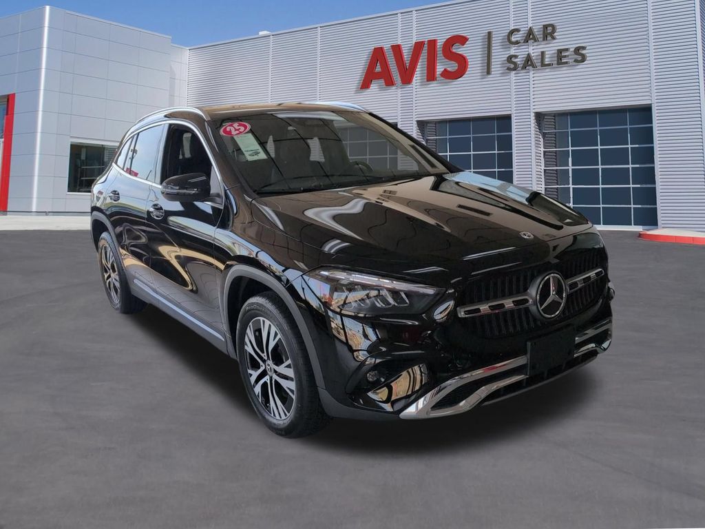 Thumbnail: 2025 Mercedes-Benz GLA - 3
