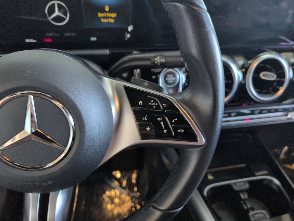 Thumbnail: 2025 Mercedes-Benz GLA - 18