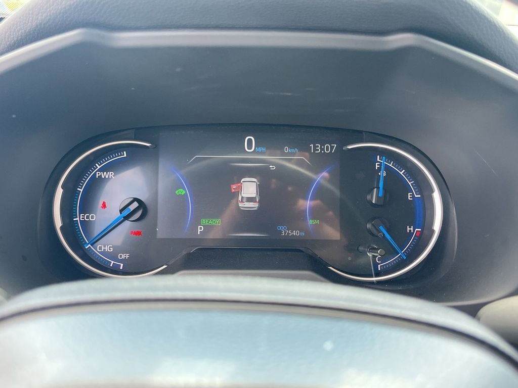 Thumbnail: 2025 Toyota RAV4 - 16