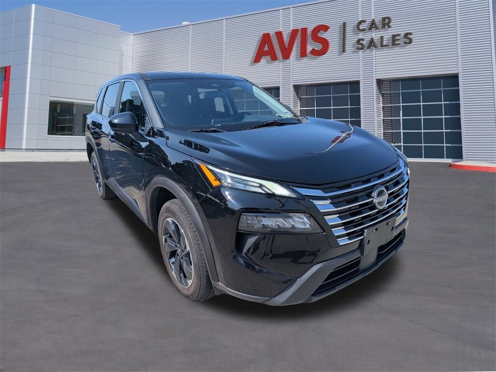 2024 Nissan Rogue SV photo 3