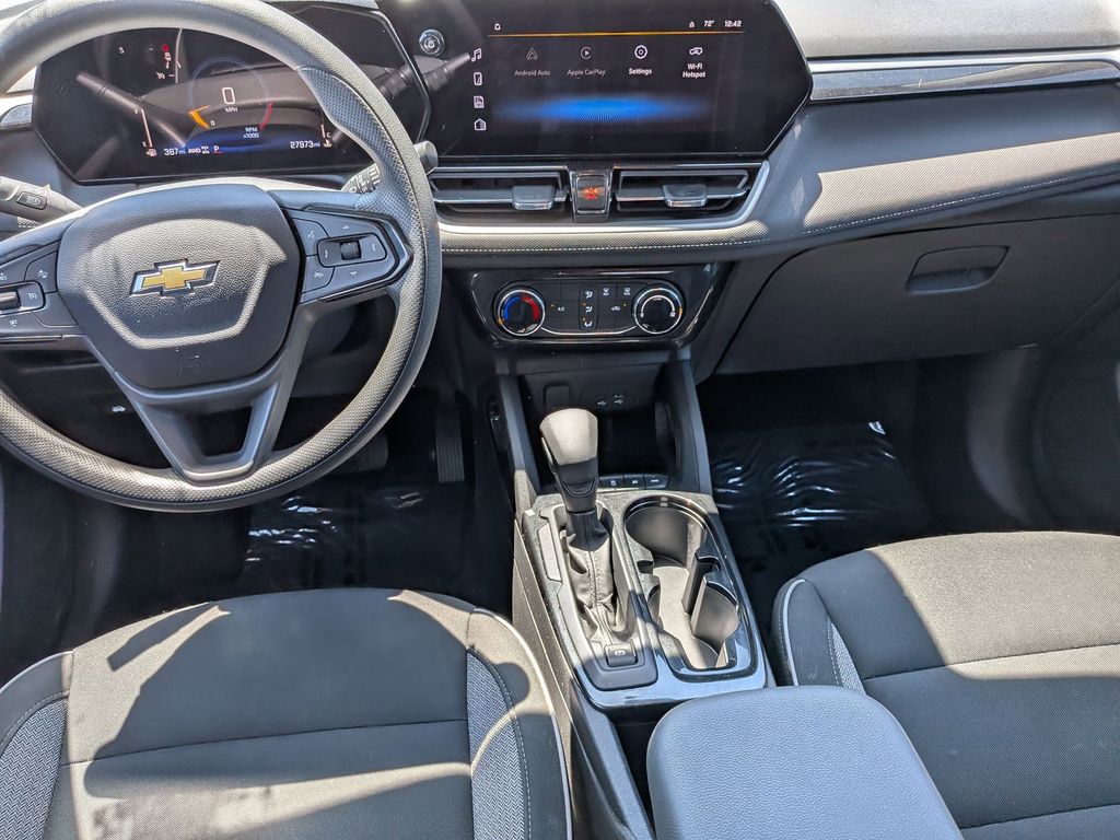 Thumbnail: 2025 Chevrolet TrailBlazer - 24
