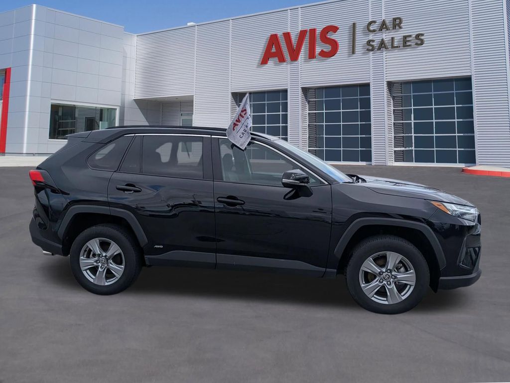 Thumbnail: 2025 Toyota RAV4 - 5