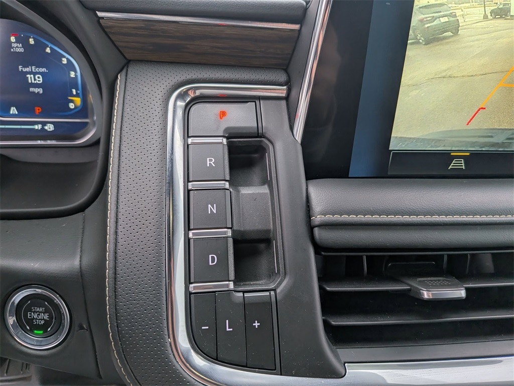 Thumbnail: 2023 Chevrolet Suburban - 19