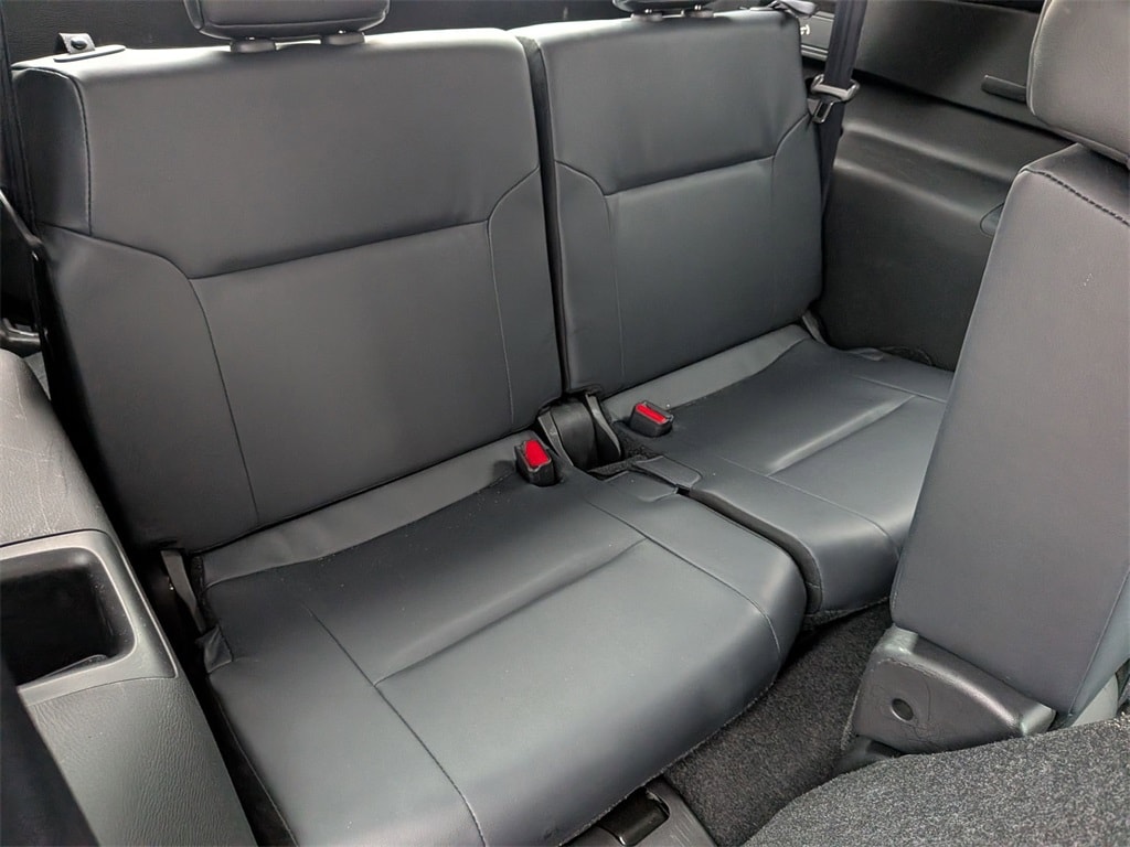 Thumbnail: 2025 Mitsubishi Outlander - 28