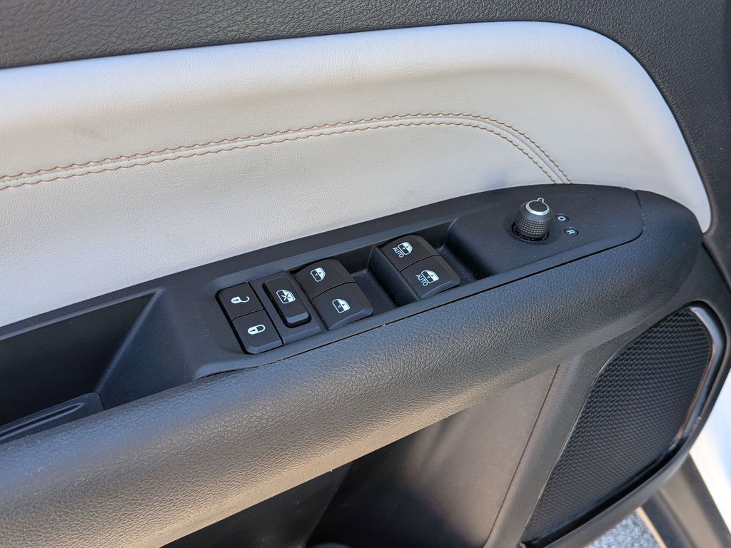 Thumbnail: 2025 Jeep Compass - 13