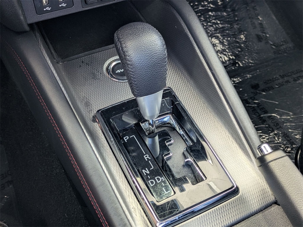 Thumbnail: 2024 Mitsubishi Outlander Sport - 18