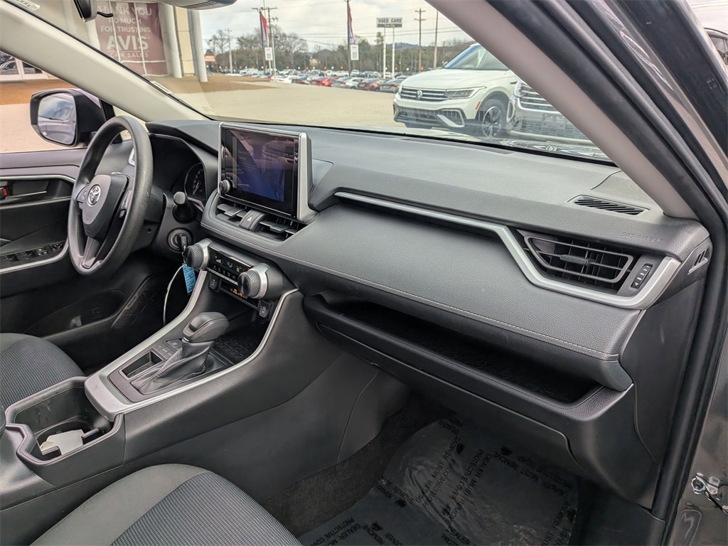 Thumbnail: 2024 Toyota RAV4 - 32