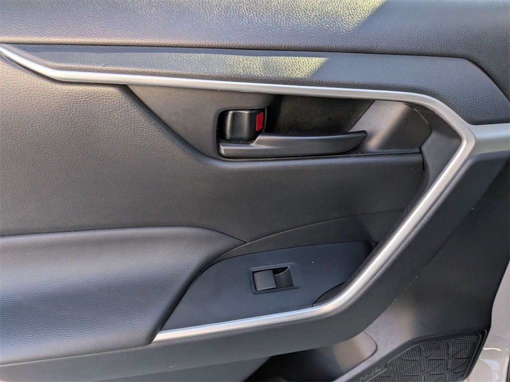 Thumbnail: 2024 Toyota RAV4 - 24