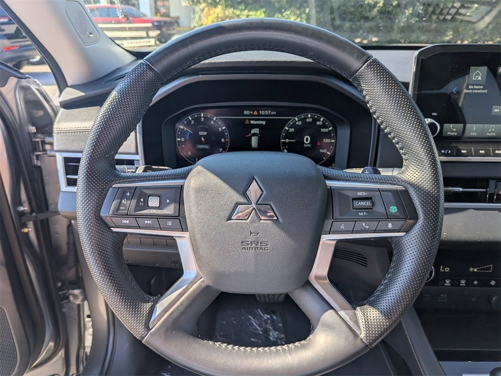 Thumbnail: 2024 Mitsubishi Outlander - 24