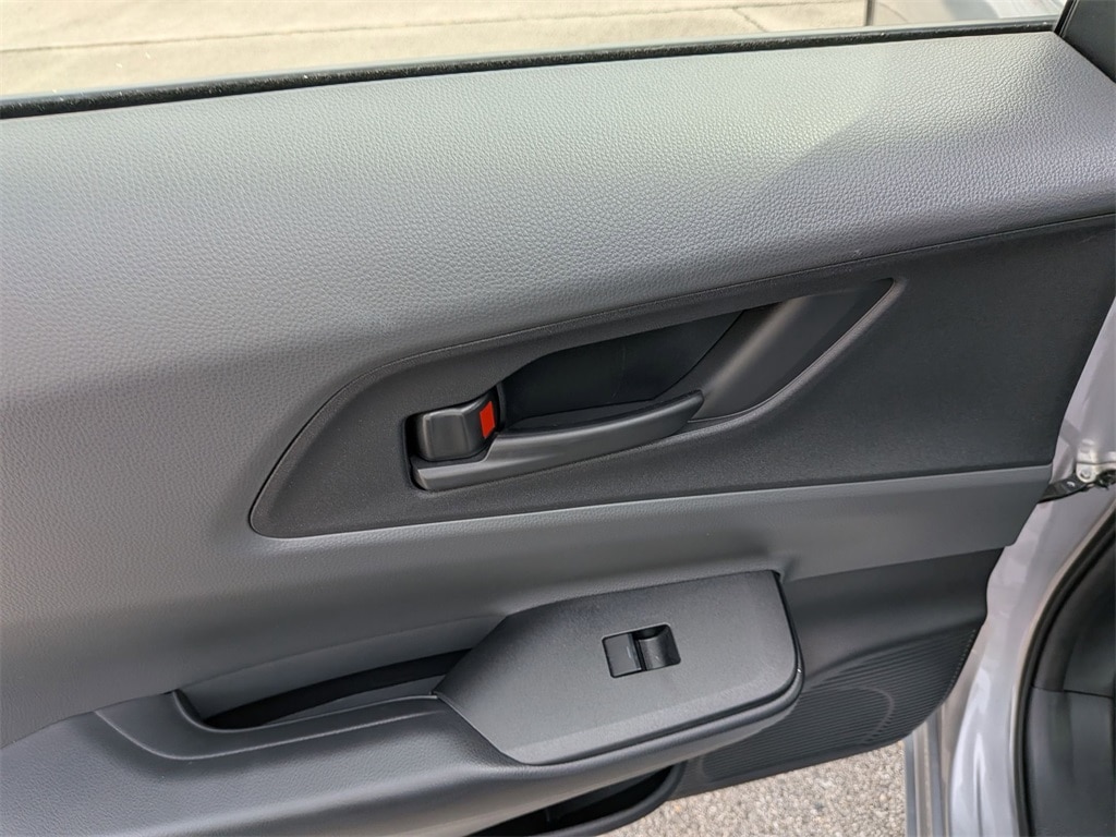 Thumbnail: 2025 Toyota Prius - 24