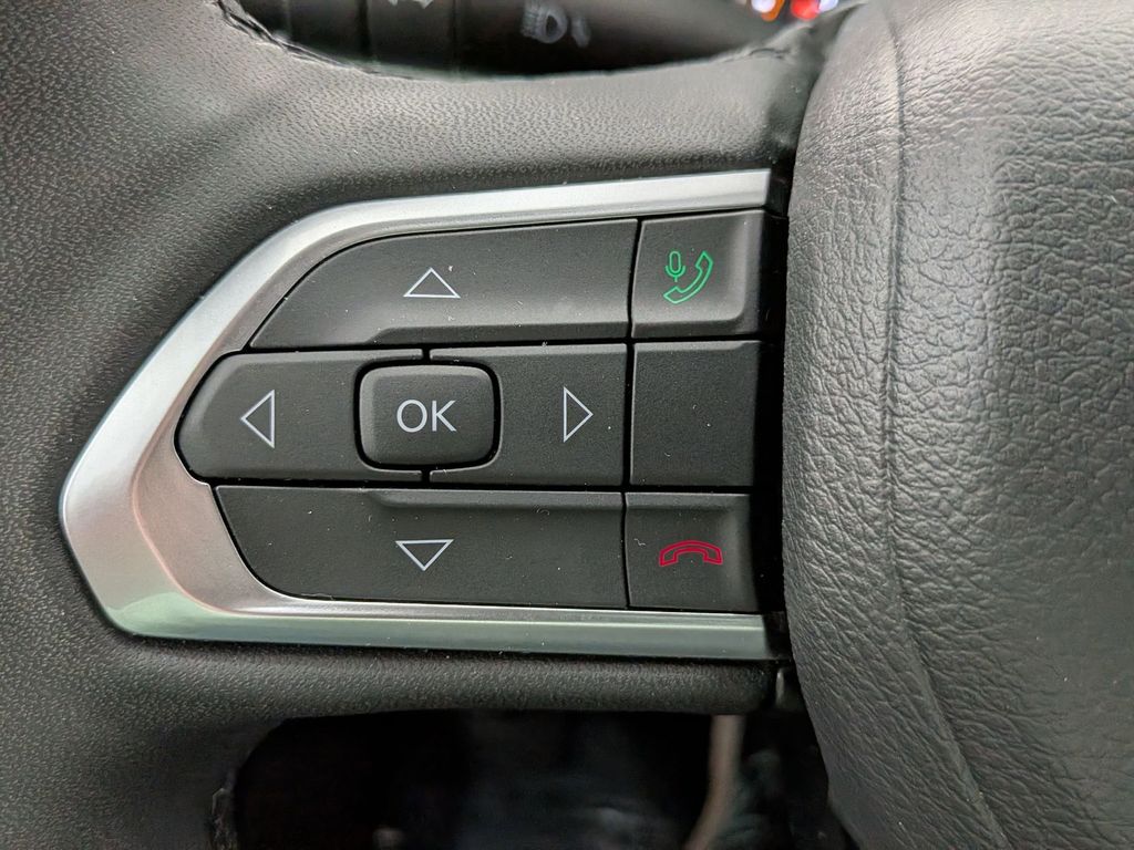 Thumbnail: 2025 Jeep Compass - 15