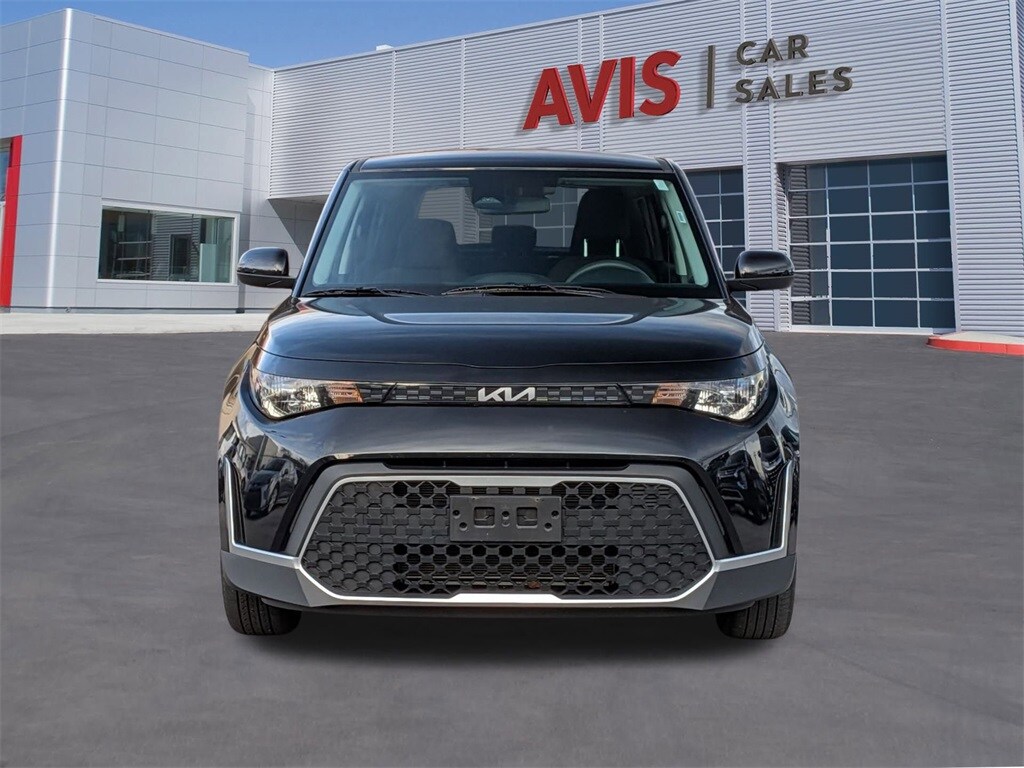 2024 Kia Soul LX photo 2