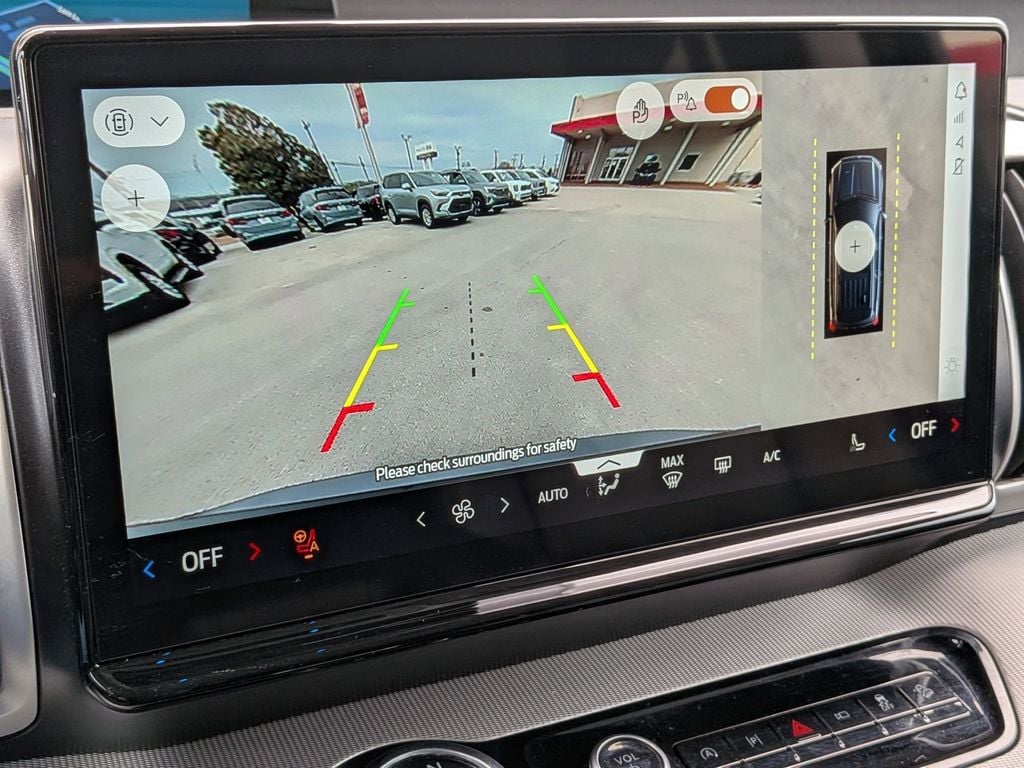 Thumbnail: 2025 Ford Expedition - 18