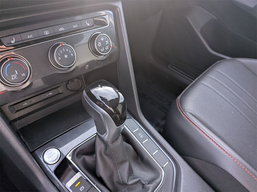 Thumbnail: 2024 Volkswagen Tiguan - 19