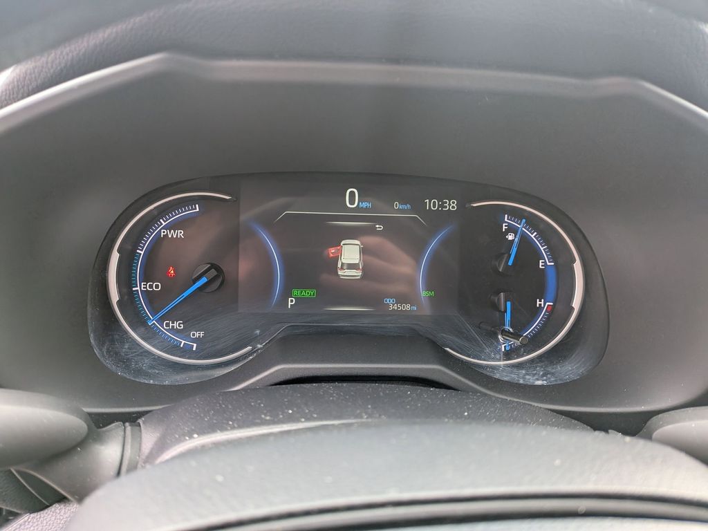 Thumbnail: 2025 Toyota RAV4 - 16