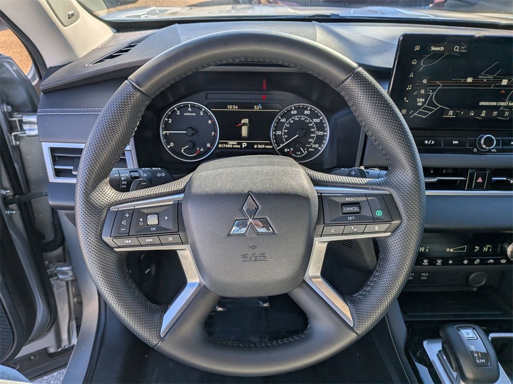 Thumbnail: 2025 Mitsubishi Outlander - 21