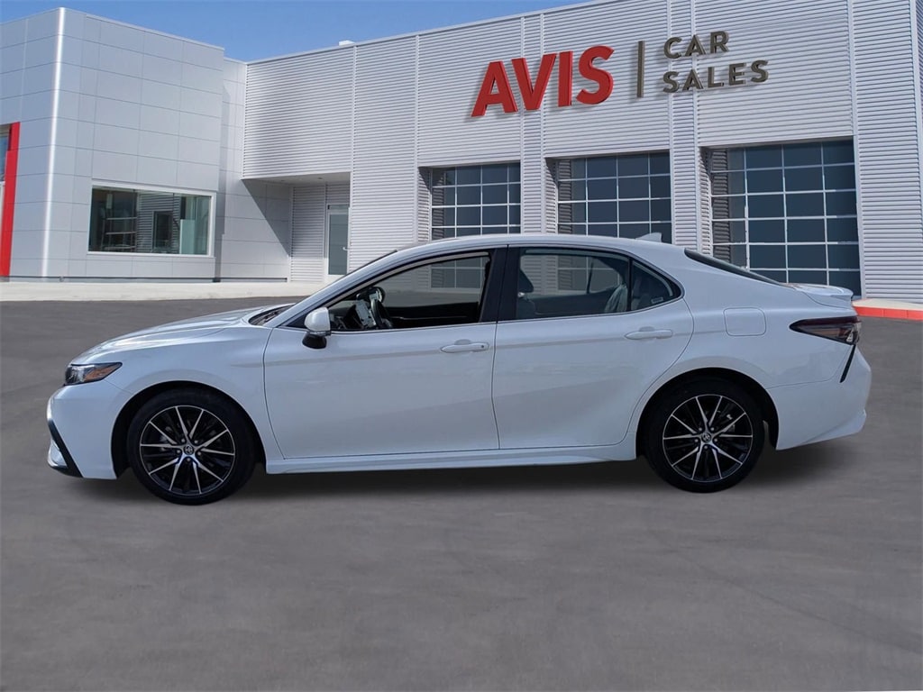 Thumbnail: 2024 Toyota Camry - 10