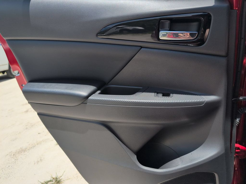 Thumbnail: 2025 Mitsubishi Eclipse Cross - 26