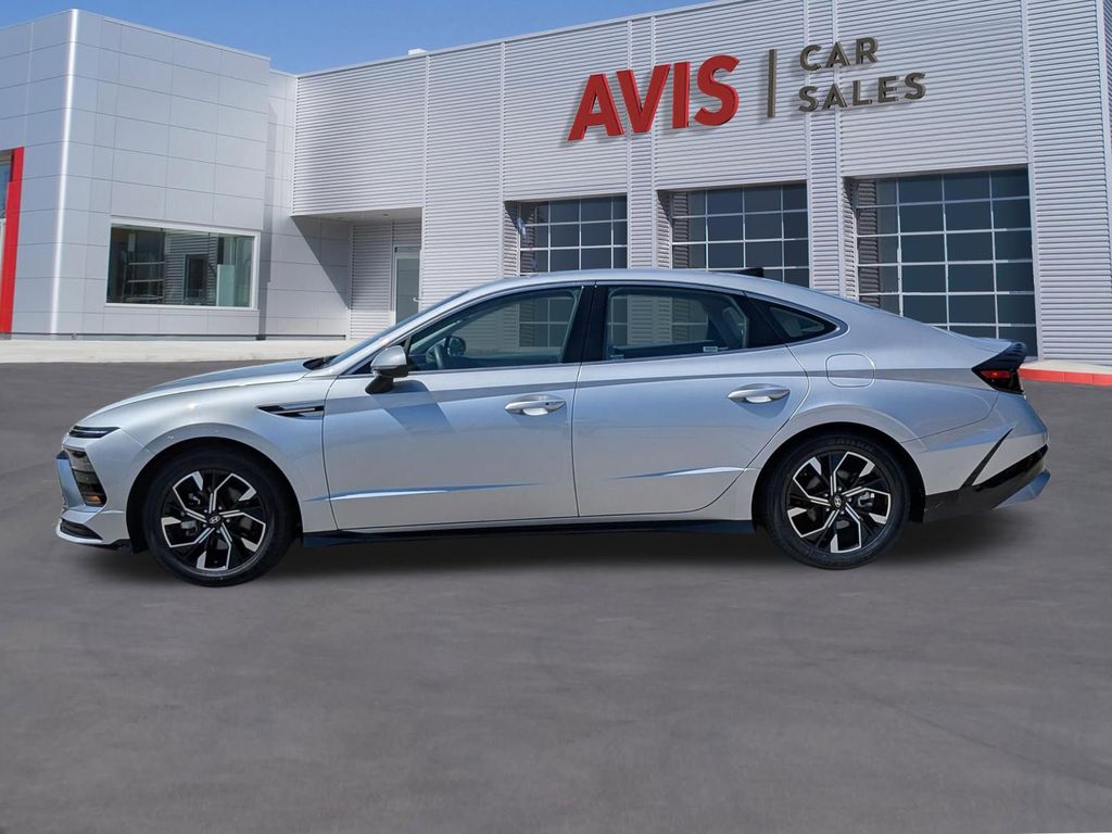 Thumbnail: 2025 Hyundai Sonata - 10