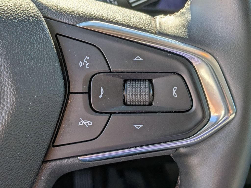 Thumbnail: 2025 Chevrolet Trax - 16