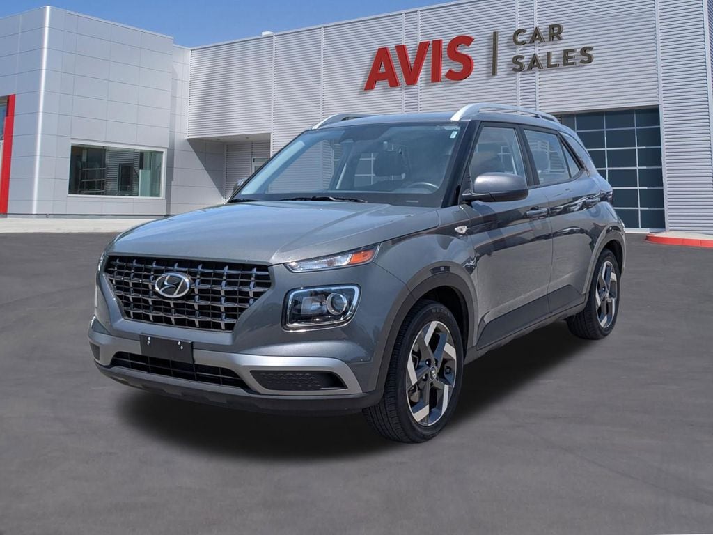 2025 Hyundai Venue SEL IVT's photo