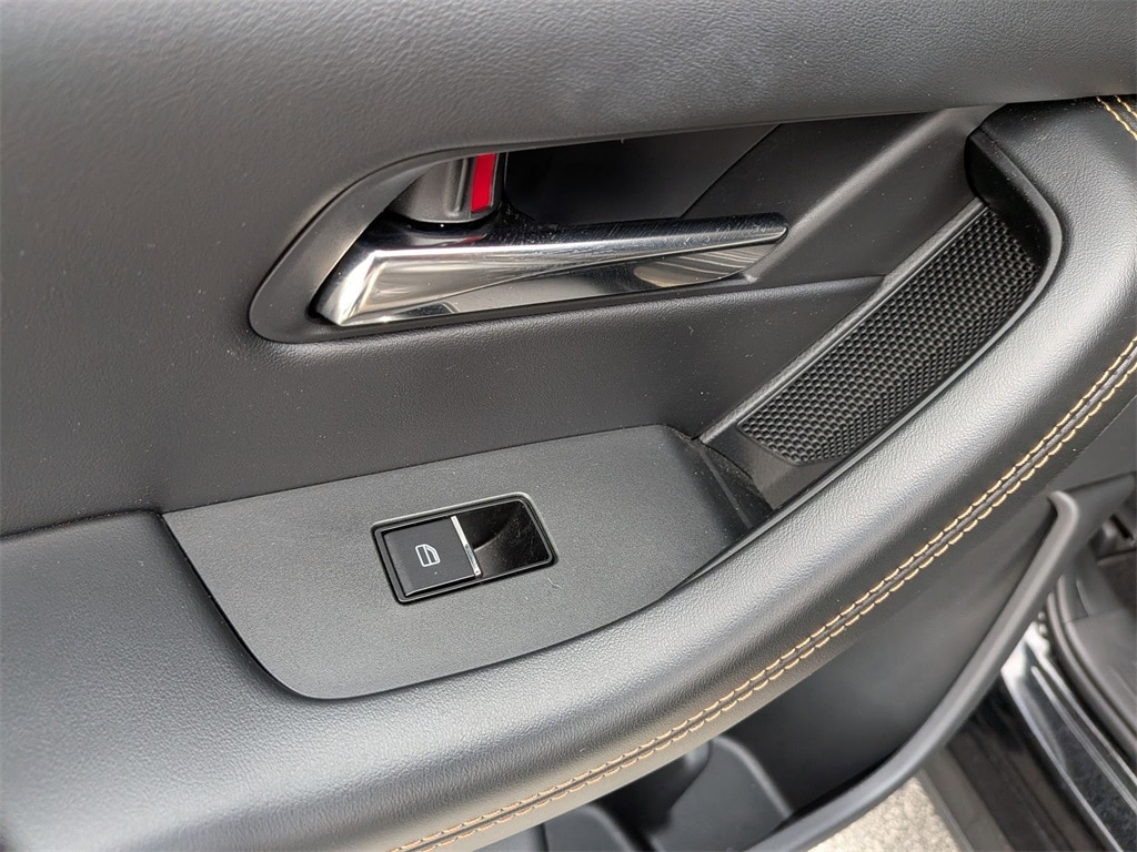 Thumbnail: 2025 Mazda CX-70 - 28