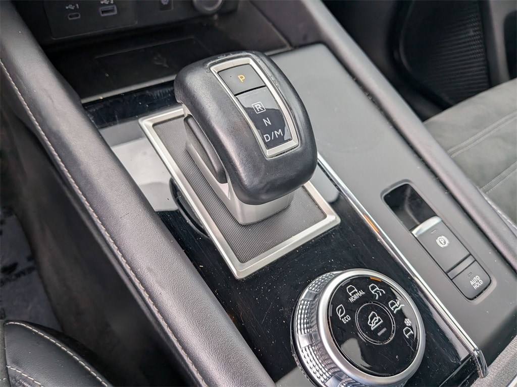 Thumbnail: 2024 Mitsubishi Outlander - 21