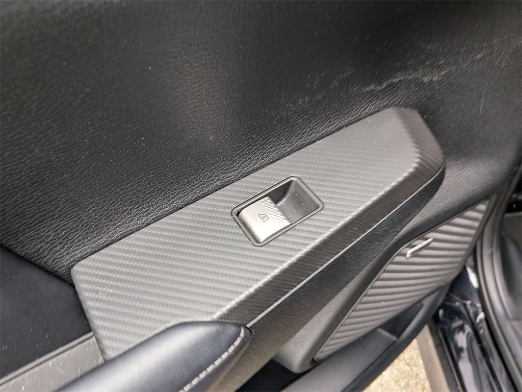 Thumbnail: 2025 Mitsubishi Outlander - 28