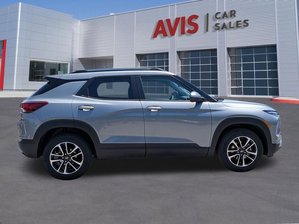 Thumbnail: 2025 Chevrolet TrailBlazer - 5