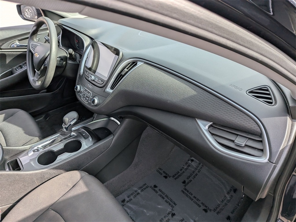 Thumbnail: 2023 Chevrolet Malibu - 28