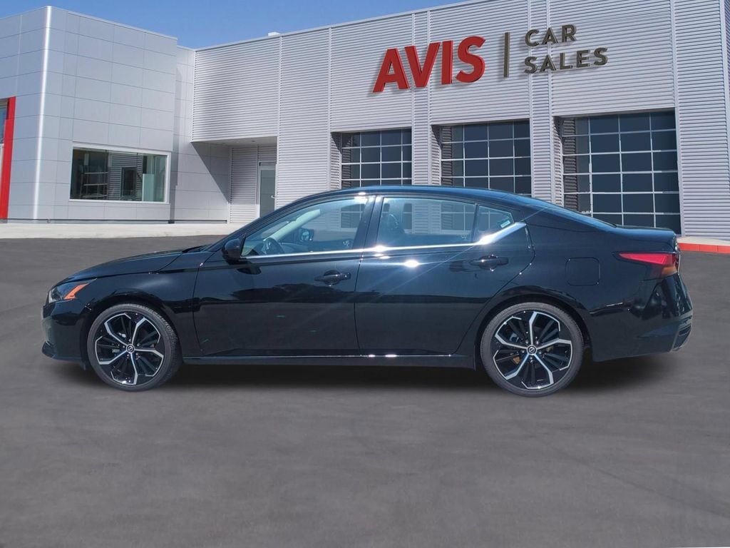 Thumbnail: 2025 Nissan Altima - 10