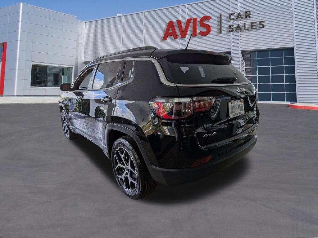 2025 Jeep Compass Limited - Photo 10