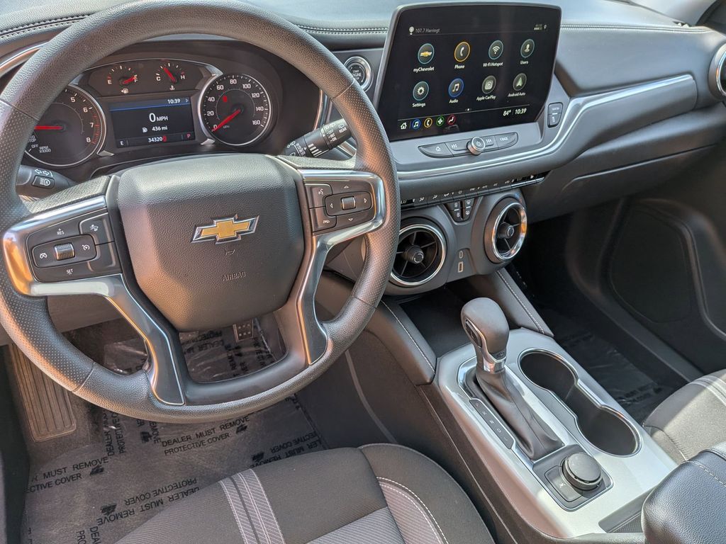 Thumbnail: 2025 Chevrolet Blazer - 15