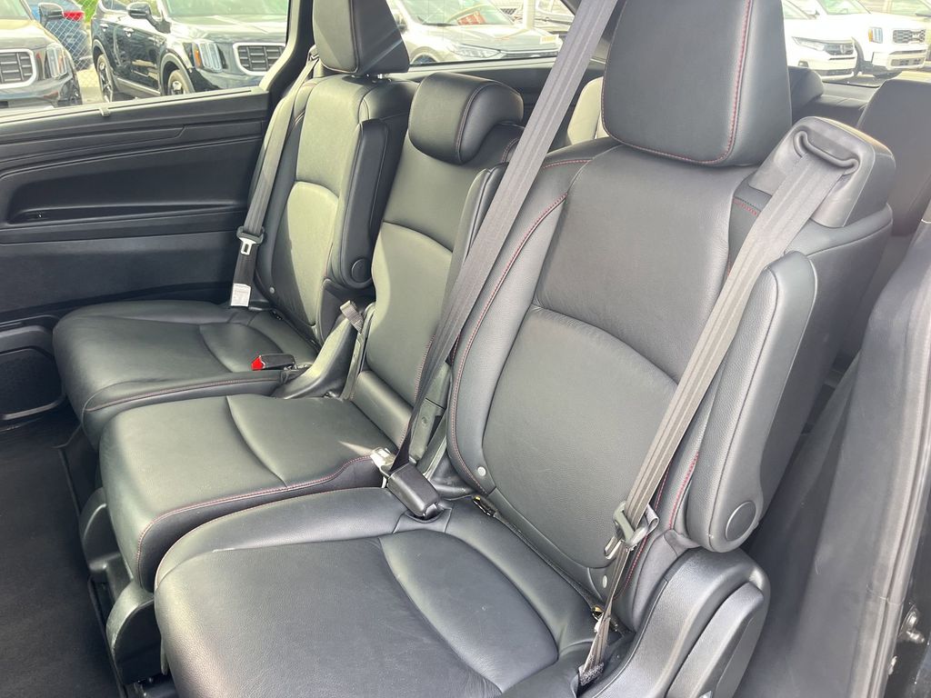 Thumbnail: 2025 Honda Odyssey - 27