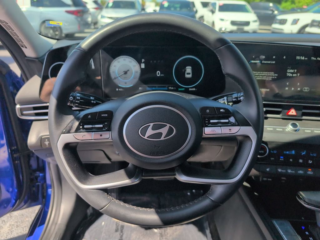 Thumbnail: 2025 Hyundai Elantra - 23