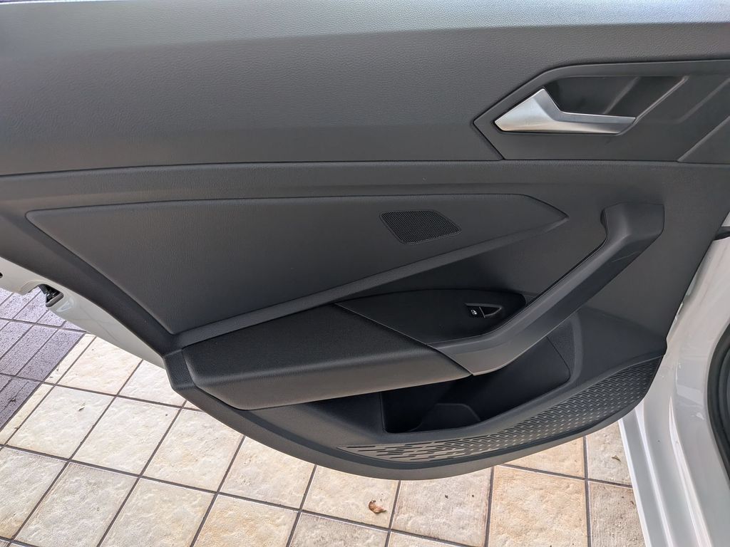 2025 Volkswagen Jetta Sport - Photo 23