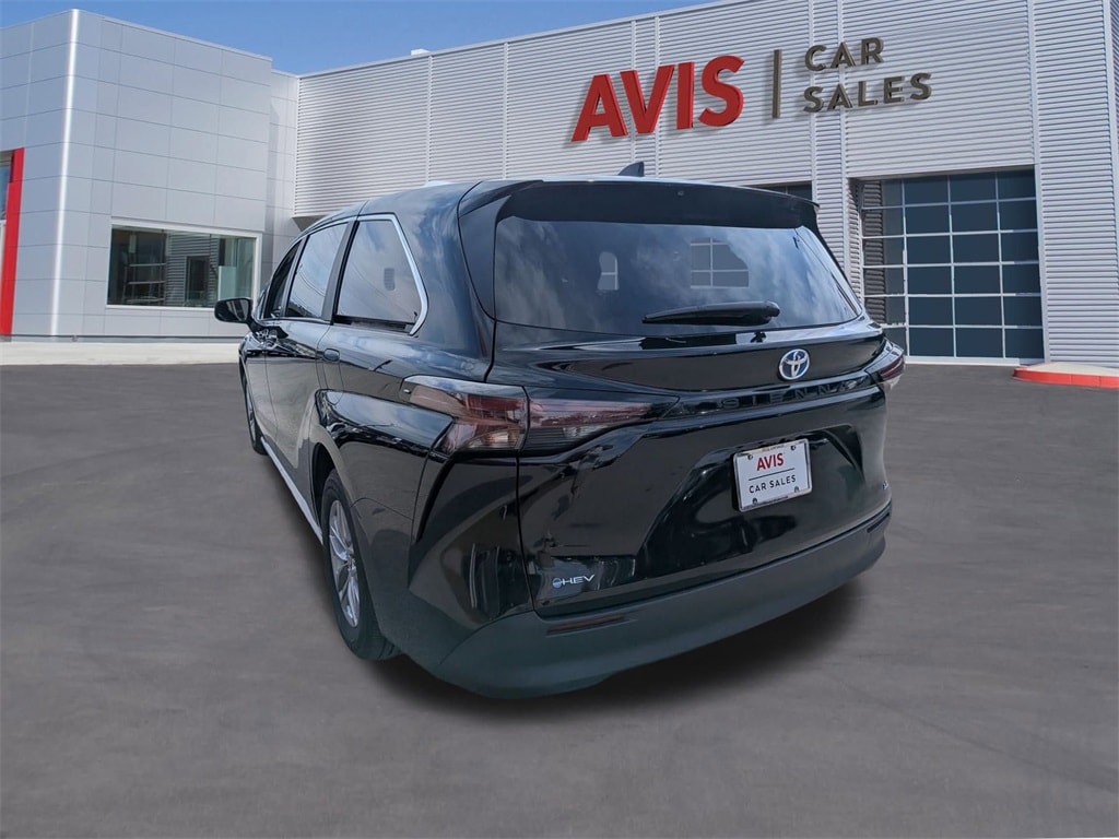 Thumbnail: 2025 Toyota Sienna - 9