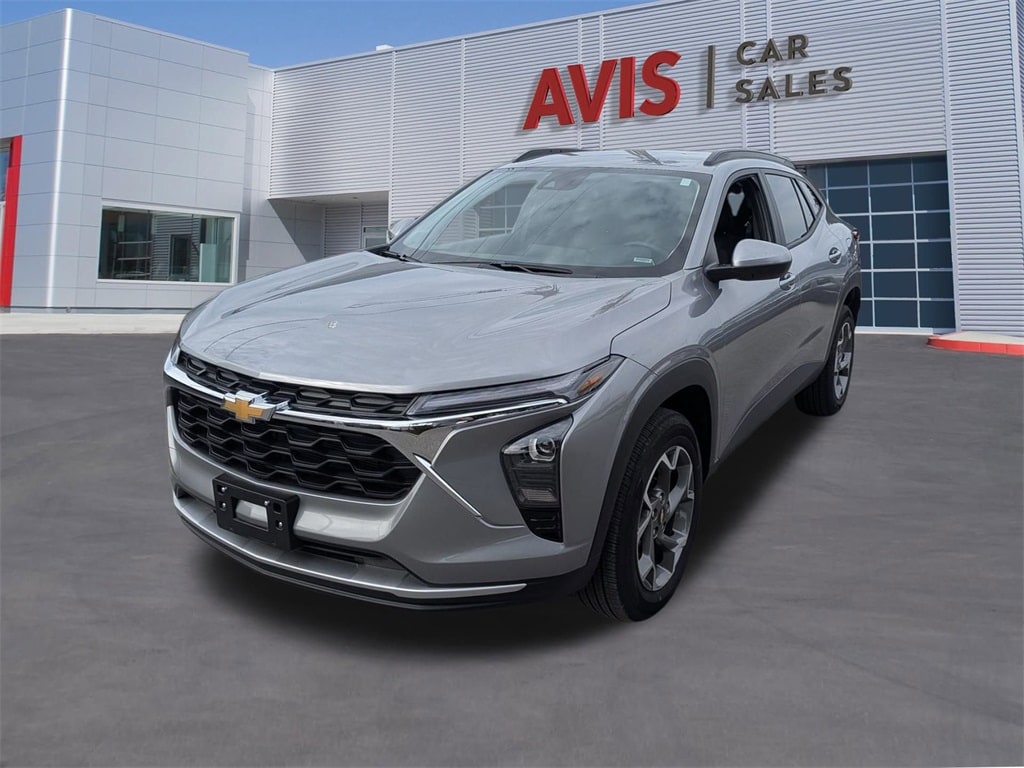 2025 Chevrolet Trax LT's photo