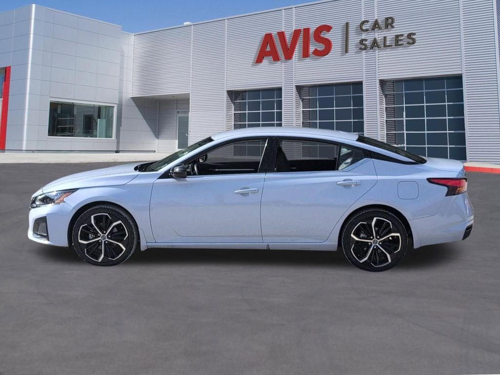 Thumbnail: 2025 Nissan Altima - 10