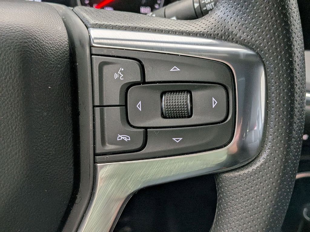 Thumbnail: 2025 Chevrolet Blazer - 19