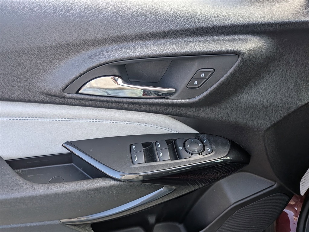 Thumbnail: 2025 Chevrolet Trax - 11